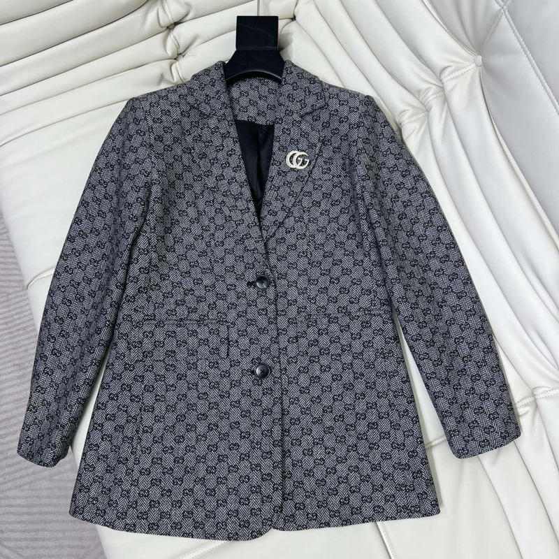 G*u*i coats